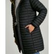 Kép 12/12 - Joules fekete steppelt, összecsomagolható, esőálló hosszú kabát