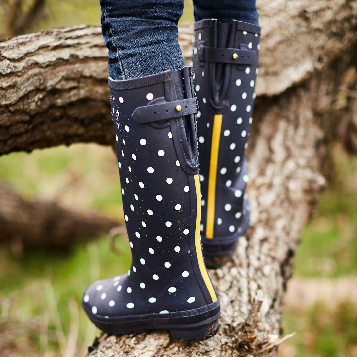 Joules navy-kék pöttyös gumicsizma hátul betoldással